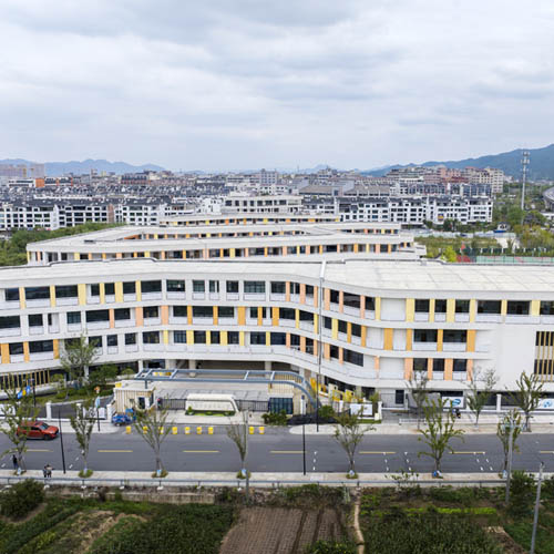 方岩新区小学